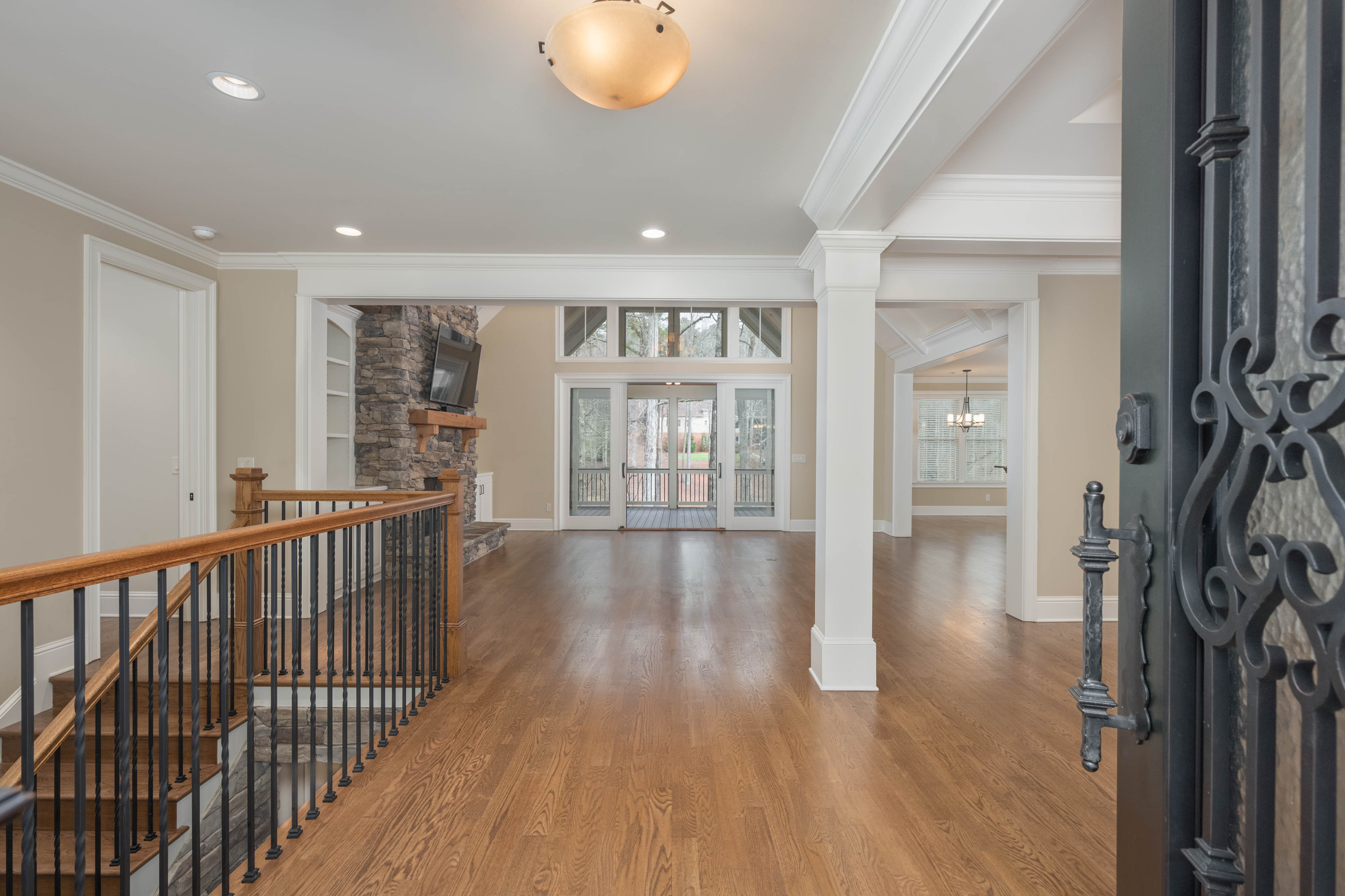 1121 Crackers Neck Road image 4